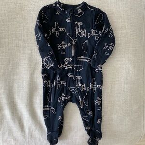Old navy airplane pajamas
